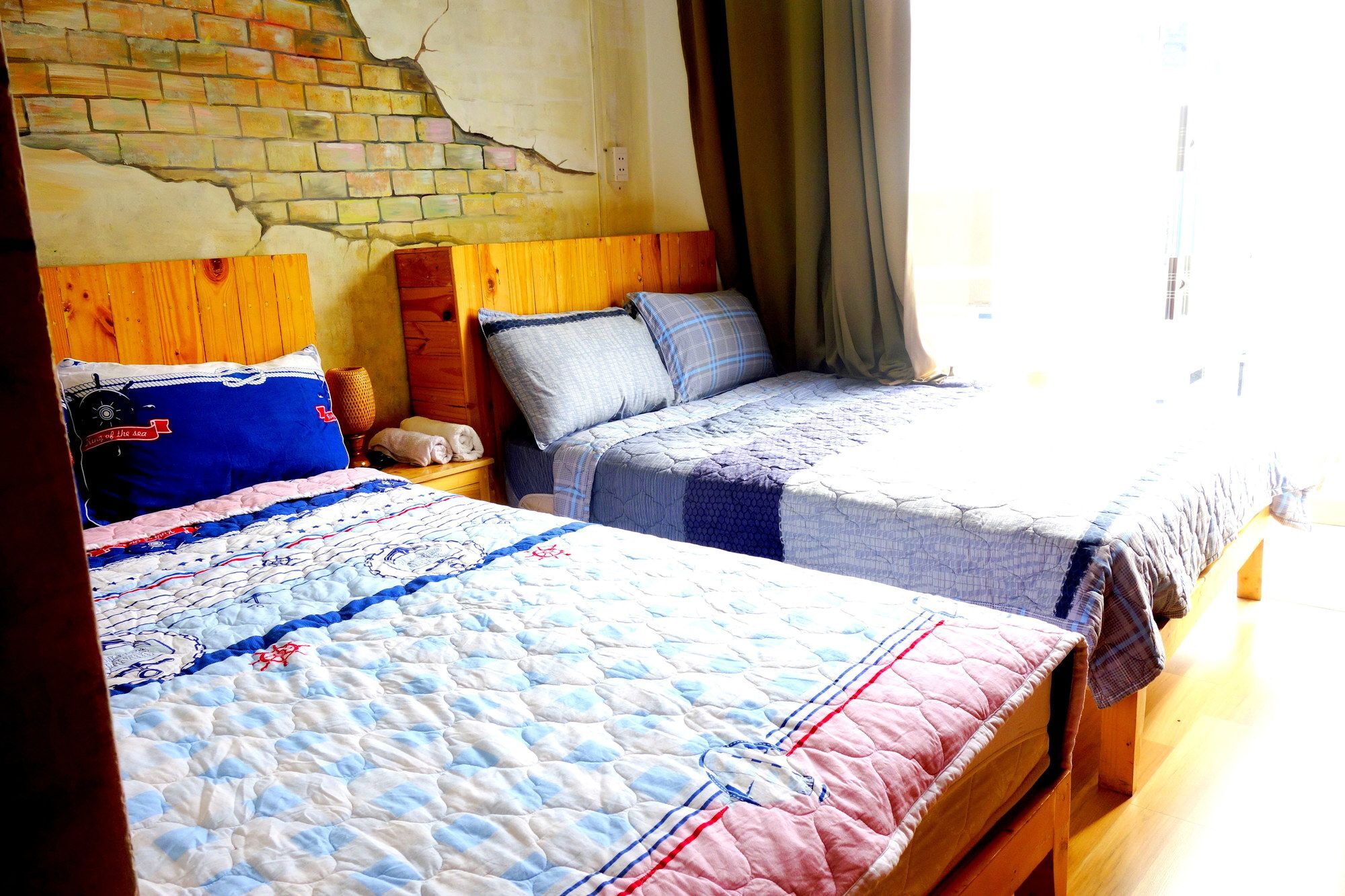 Wanderlust Saigon Hostel & Rooftop Bar Ho Chi Minh-staden Exteriör bild